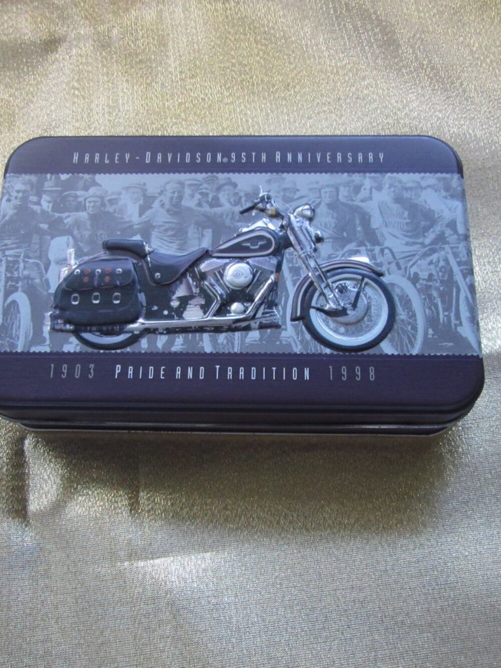 Harley Davidson 95th (1998) collector tin /c 2 decks unopened playing cards.